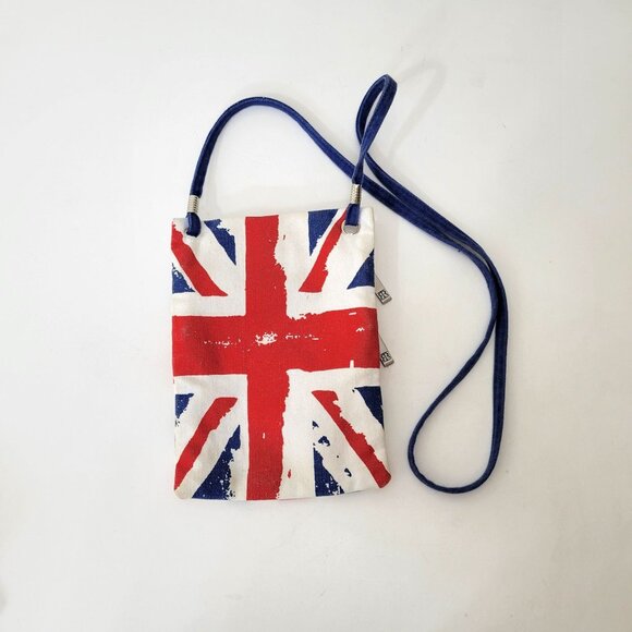Union Jack Crossbody Bag By Robin Ruth With Two Zipper Compartments - Picture 2 of 5